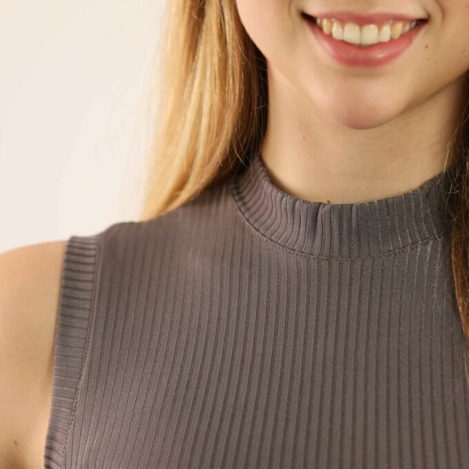 CASILVES-GREY-TAUPE-DETAIL