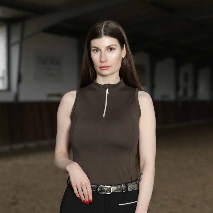 CAPRINCE-BROWN-FRONT