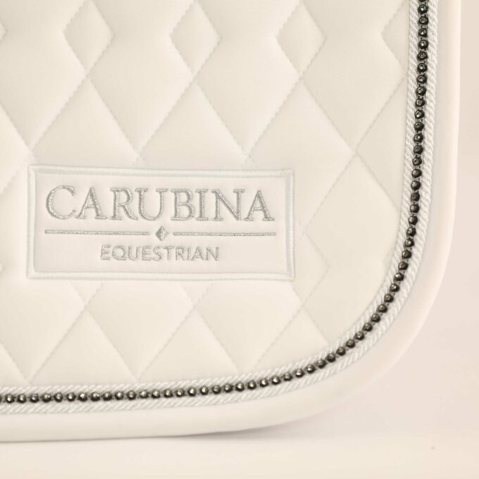 CASHELLY-WHITE-LOGO-DETAIL