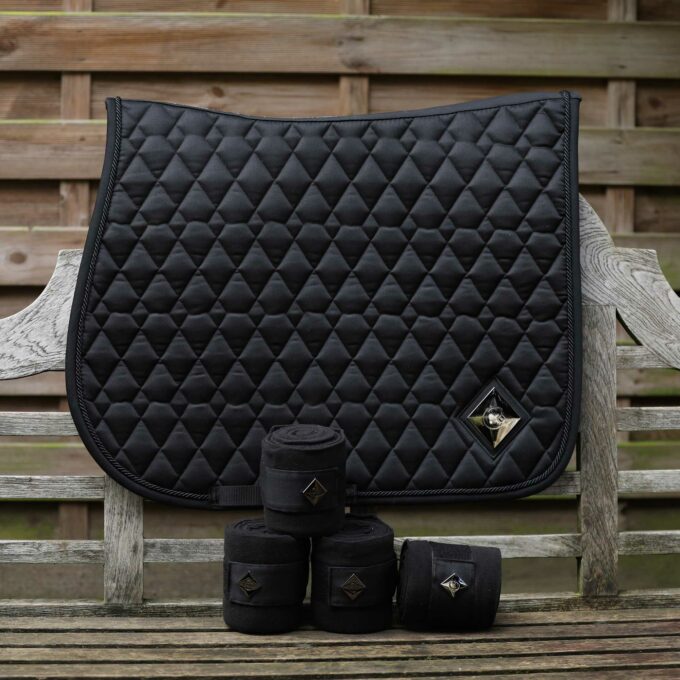 CAKATHA-VS-BLACK-SET