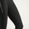 CAROSIE-HALF-BLACK-GRIP-DETAIL2