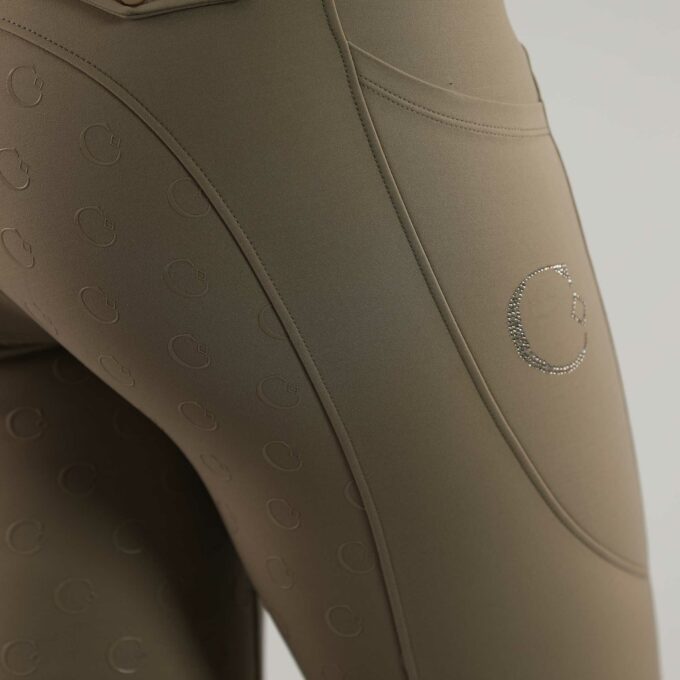 CATRINY-TAUPE-C-LOGO-DETAIL