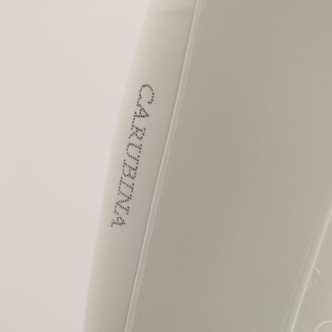 CATRINY-WHITE-LOGO-DETAIL2