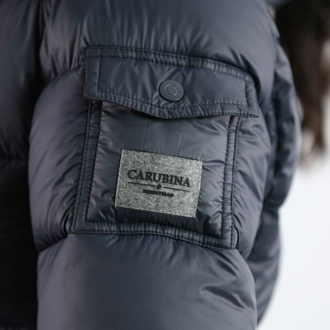 CARICKY-NAVY-Felt-Logo-Detail