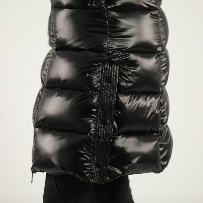 CAVALERIE-BLACK-DETAIL