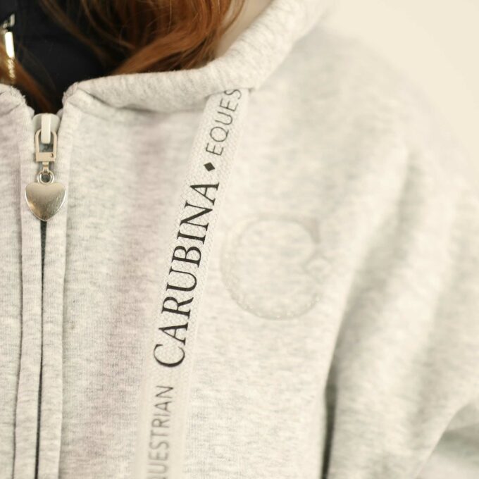 CASWEET-GREY-MEL-C-LOGO-Detail